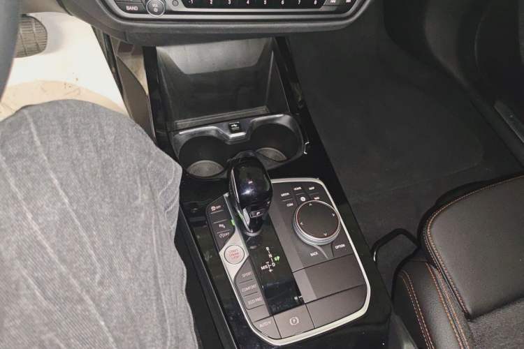 Used BMW 2 Series 2023 225i Four-Door Coupe M Sport Package Gear Lever