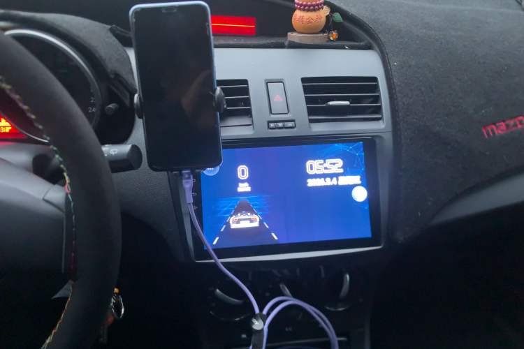 Used Mazda Mazda 3 2015 Hatchback 1.6L Manual Comfort Edition