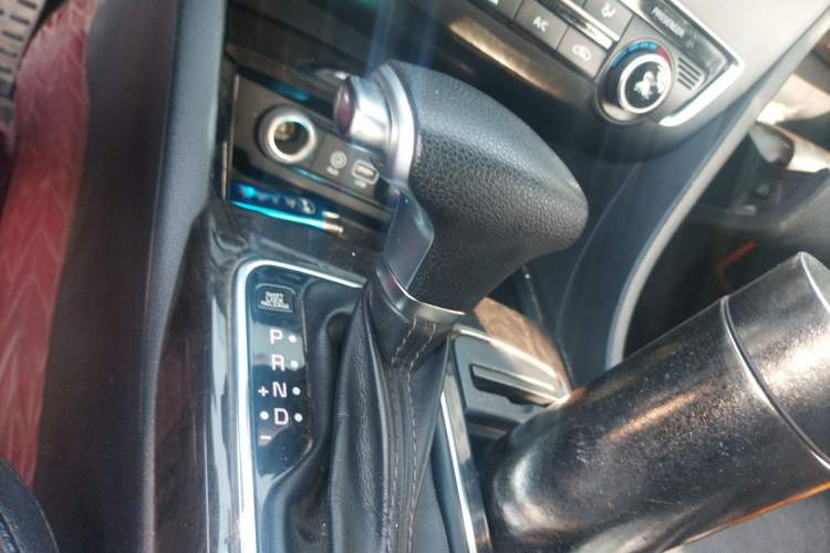 Used Kia K5 2016 2.0L Automatic GLS