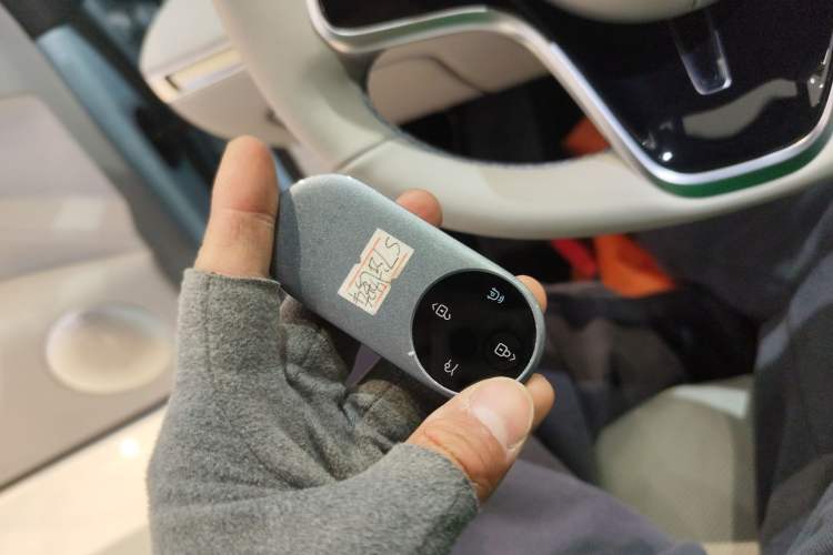 Used Hima Luxeed S7 2025 705 km Max