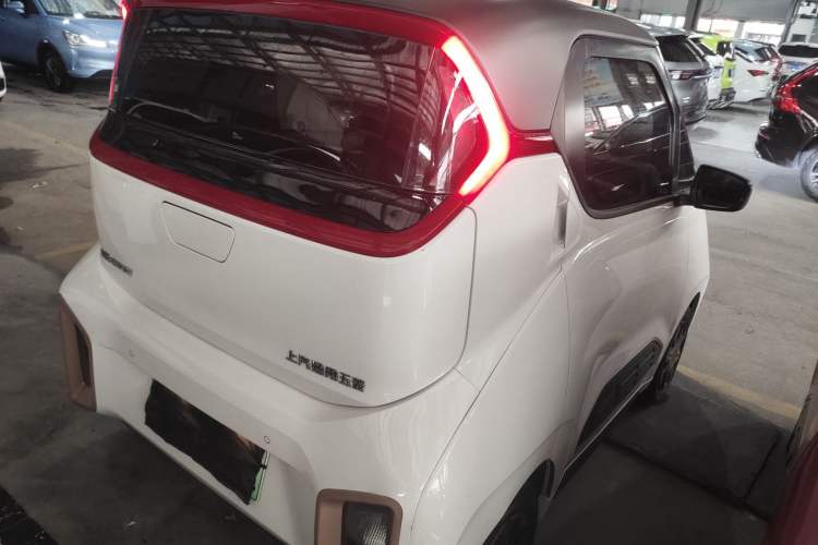 Used Baojun E200 2020 305KM Smart Drive Version Rear Right 45 Deg