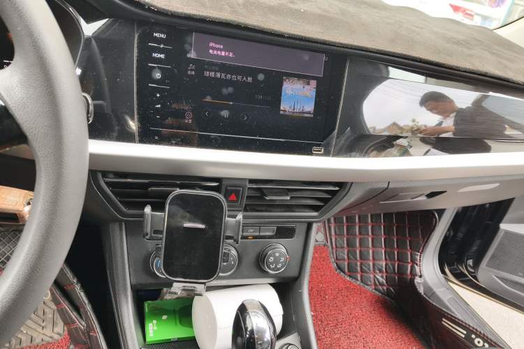 Used Volkswagen Lavida 2021 1.5L Automatic Comfort Edition Audio And AC Panel