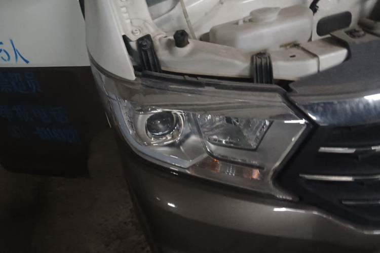 Used CHANGAN KUAYUE Xing V3 2022 1.5L Gasoline Enjoyment Model 5-Seat Passenger Vehicle JL473QH