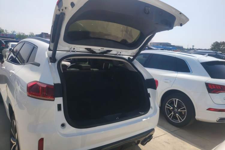 Used Wey VV7 2017 2.0T Ultra-Luxury Version Trunk