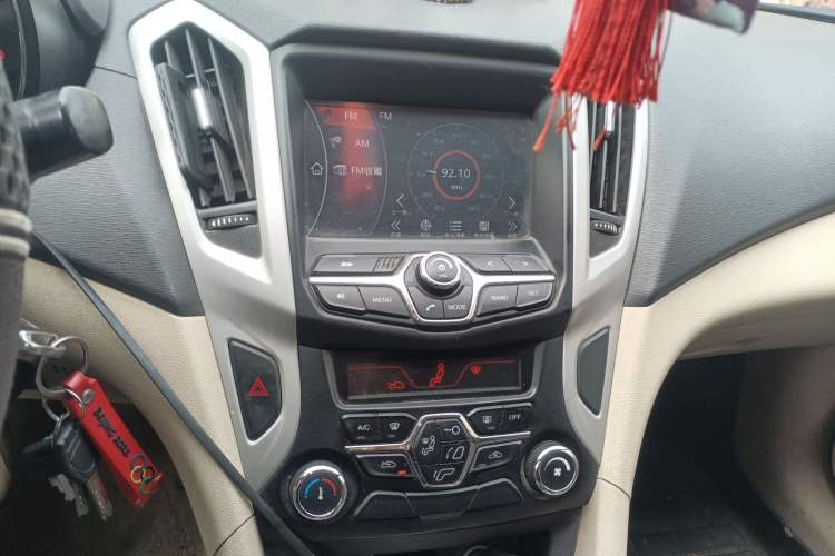 Used Chery Arrizo 7 2015 1.6L Manual ZhiShang Edition Audio And AC Panel