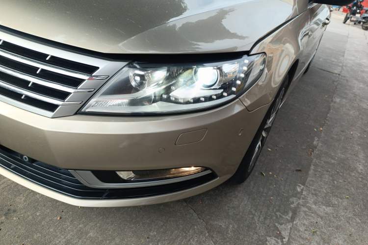 Used Volkswagen FAW-Volkswagen CC 2016 1.8TSI Luxury Model Left Front Headlight