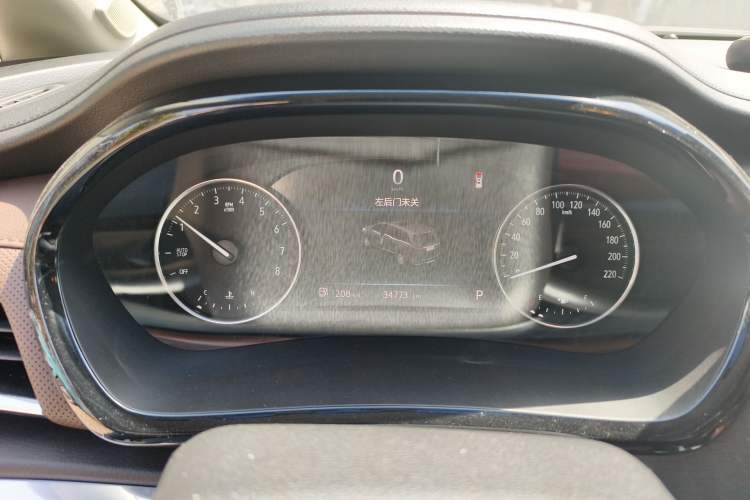 Used Buick GL8 2022 Land Cruiser Executive Class 652T Comfort Model Instrument Cluster