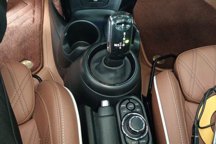 Used MINI 2023 Facelift 2.0T COOPER S Artist Five-Door Edition