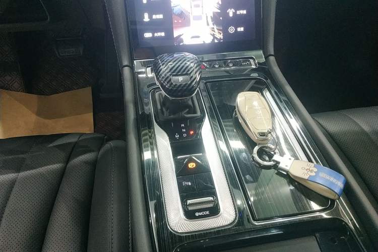 Used Hongqi H5 2023 2.0T Automatic Smart Connect Flagship Edition
