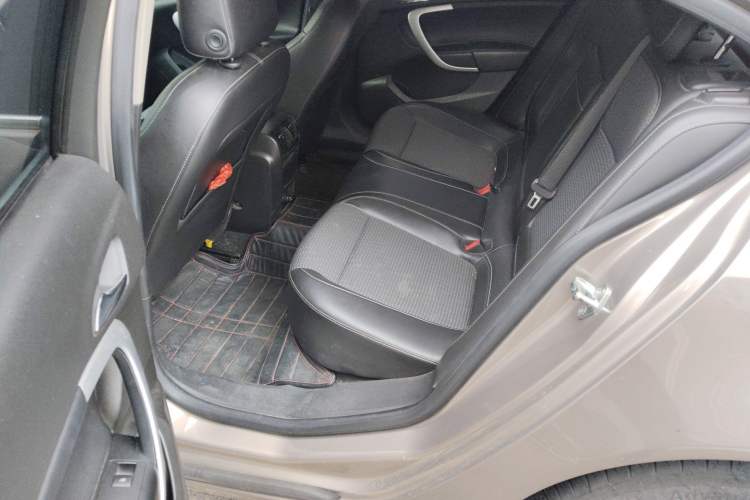 Used Buick Regal 2015 1.6T Leading Technology Model Left Rear Seat