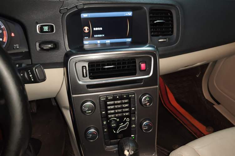 Used Volvo S60 2012 1.6T DRIVe Comfort Edition