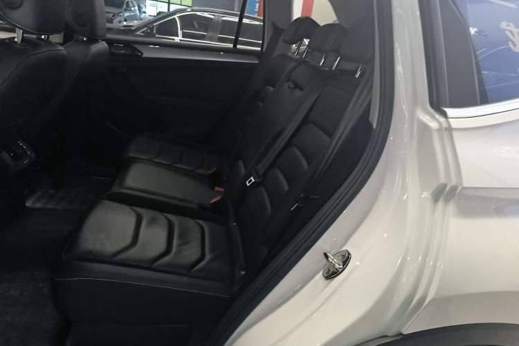 Used Volkswagen Tiguan L 2017 330TSI Automatic Two-Wheel Drive Luxury Edition