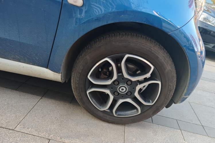 Used smart fortwo 2017 1.0L 52kW New Sound Special Edition China V Emission Standard