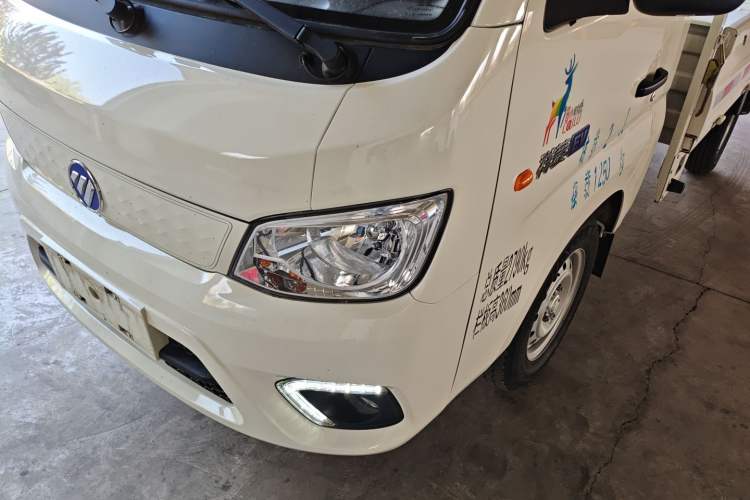 Used Foton Xiangling M New Energy 2023 M1 BYD Flatbed Cargo Box Left Front Headlight