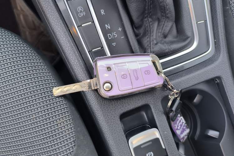 Used Volkswagen Golf 2018 230TSI Automatic Comfort Model Vehicle Key