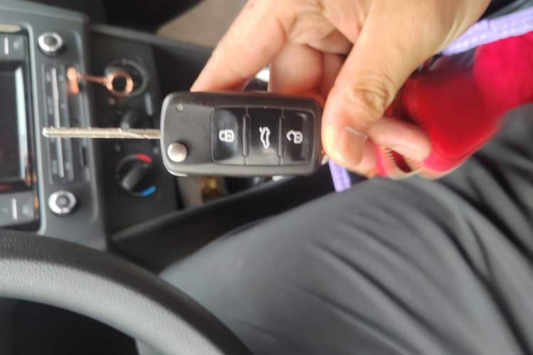 Used Skoda Rapid Spaceback 2014 1.6L Automatic Enjoyment Edition
