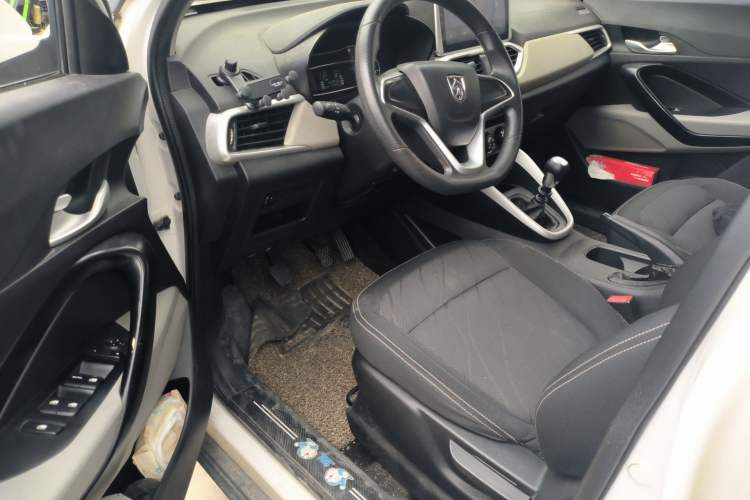 Used Baojun 510 2017 1.5L manual Comfort trim
