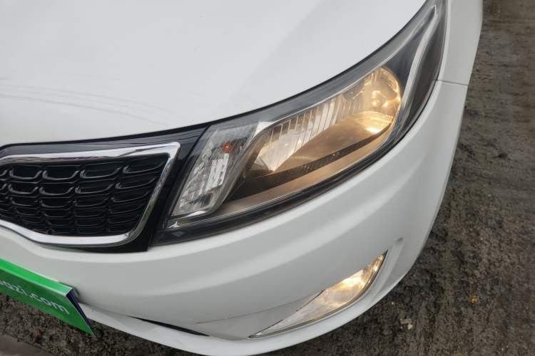 Used Kia K2 2012 Hatchback 1.4L MT Cool Edition Commemorative Model