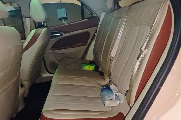 Used ORA Good Cat 2021 400km Standard Range Athena Edition Lithium Iron Phosphate
