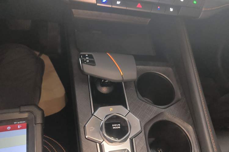 Used Changan UNI-V 2024 1.5T Prestige Edition