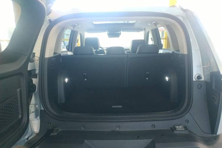 Used Formula Leopard Titanium 3 2025 501KM All-Wheel Drive Intelligent Driving Ultra Version