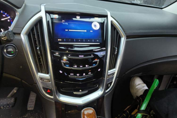 Used Cadillac SRX 2013 3.0L Elite Model
