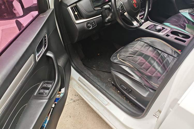 Used Roewe i6 New Energy 2017 45T Hybrid Connect & Smart Enjoyment Edition
