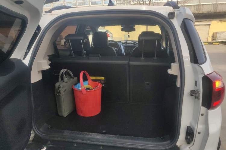 Used BYD Yuan New Energy 2019 EV360 Smart Connect Leading Model Trunk