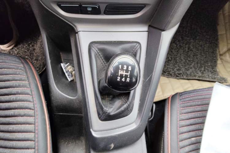 Used Ford Focus 2015 Hatchback 1.6L Manual Comfort Edition