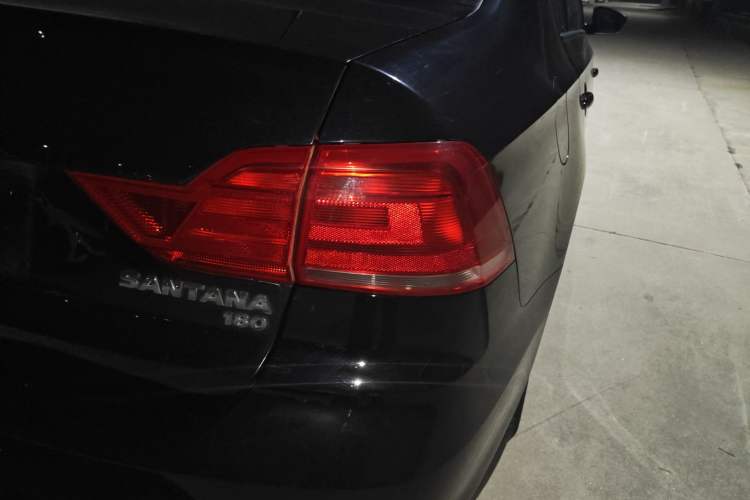 Used Volkswagen Santana 2016 1.6L Manual Fashion Edition