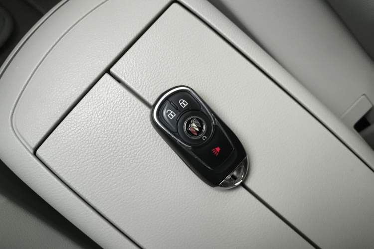 Used Buick GL8 2023 Land Executive Class Comfort Model Interior 1