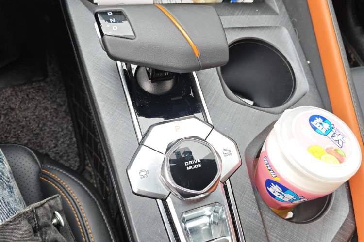 Used CHANGAN UNI-V iDD 2023 ZhiDian iDD 1.5T 113km Smart & Fun Version
