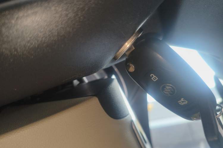 Used Buick Verano 2015 Sedan 15S Automatic Leading Model Vehicle Key