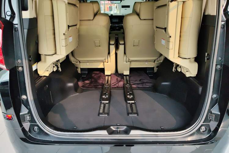 Used Toyota Alphard 2020 Dual-Engine 2.5L Prestige Edition