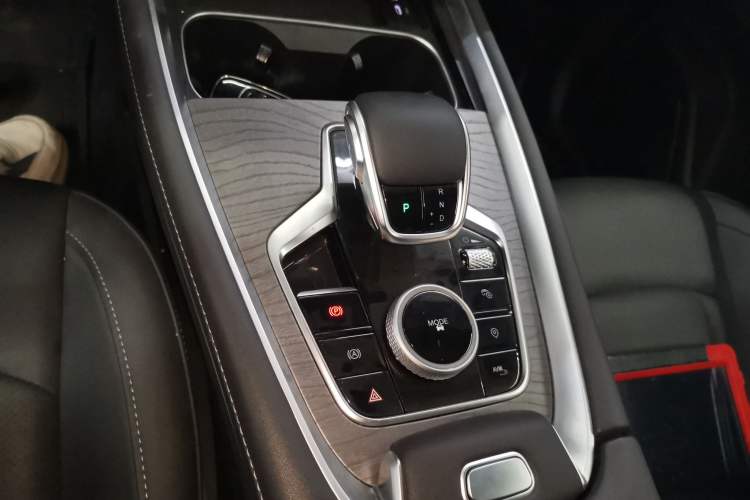 Used Chery Tiggo 8 PLUS 2024 Champion Edition 290TGDI DCT Hao Yue Version 5 Seats
