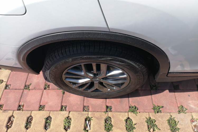 Used Nissan X-Trail 2025 Honor 2.0L Two-Wheel Drive Leading Edition Right Rear Wheel Hub