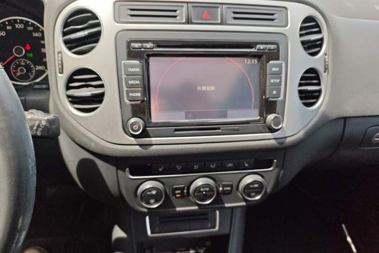 Used Volkswagen Tiguan 2015 1.8TSI Automatic Two-Wheel Drive Luxury Model
