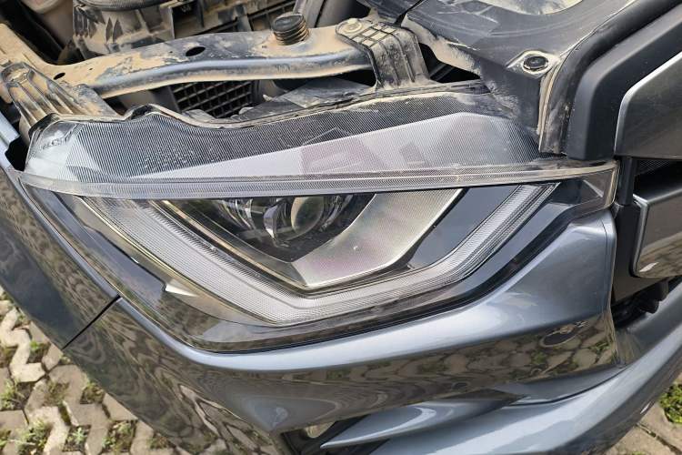 Used Isuzu D-MAX 2023 2.5T Automatic 4x4 Diesel Flagship Long Wheelbase Model Right Front Headlight