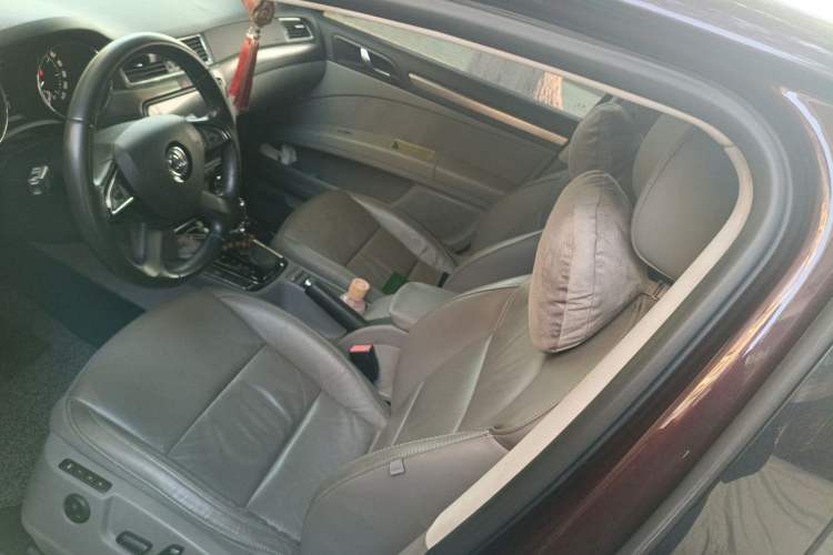 Used Skoda Superb 2013 1.8TSI Automatic Yashi Edition
