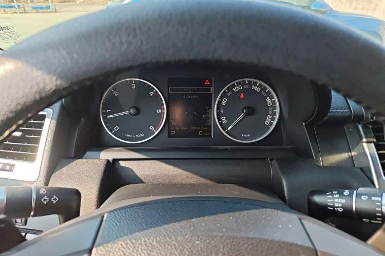 Used Land Rover Range Sport 2013 3.0 TDV6 Diesel Edition Instrument Cluster