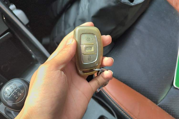 Used Hyundai Elantra (5th Generation / Langdong) 2016 1.6L Manual Luxury Model Vehicle Key