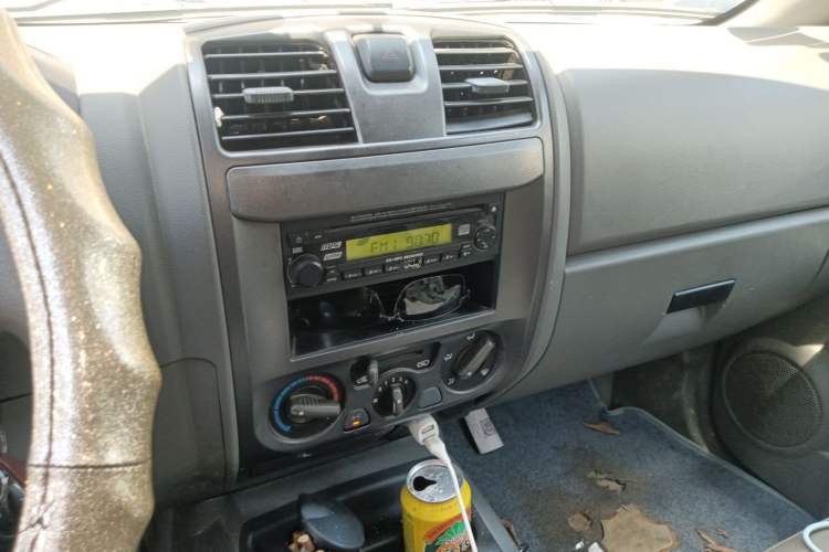 Used Great Wall Wingle 5 2011 2.2L Wealth Edition Two-Wheel Drive Big Double-Cab GW491QE
