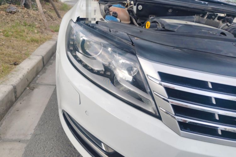 Used Volkswagen FAW-Volkswagen CC 2016 2.0 TSI Ultimate Edition Right Front Headlight