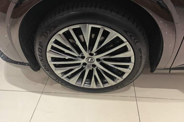 Used Lexus RX 2023 350h Four-Wheel Drive Enjoyment Version Left Front Wheel Hub