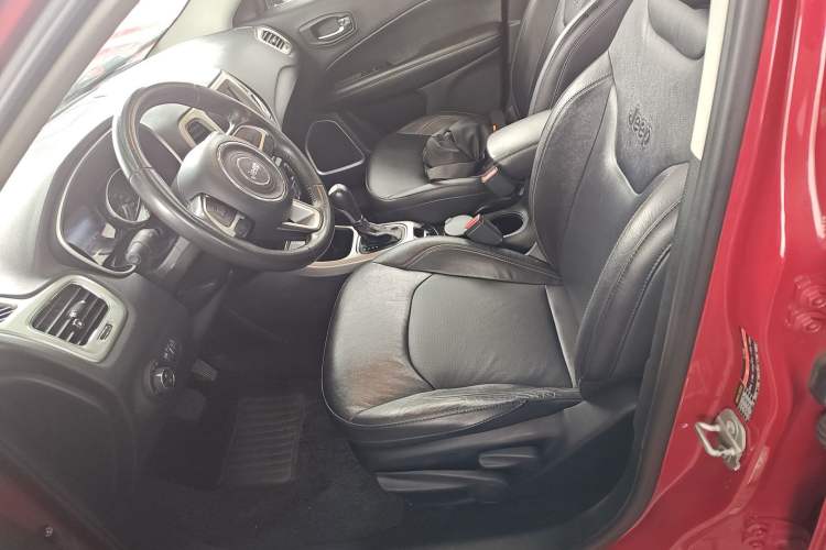 Used Jeep Compass 2017 200T Automatic Family Edition Left Front Seat