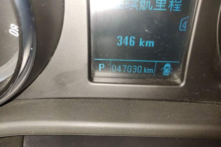 Used Buick Regal 2014 1.6T Fashionable Tech Edition Odometer Close Up