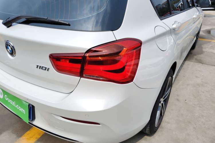 Used BMW 1 Series 2018 118i Sport Design Package
