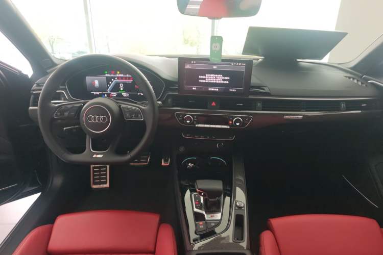 Used Audi S4 2023 S4 Avant 3.0TFSI Center Console