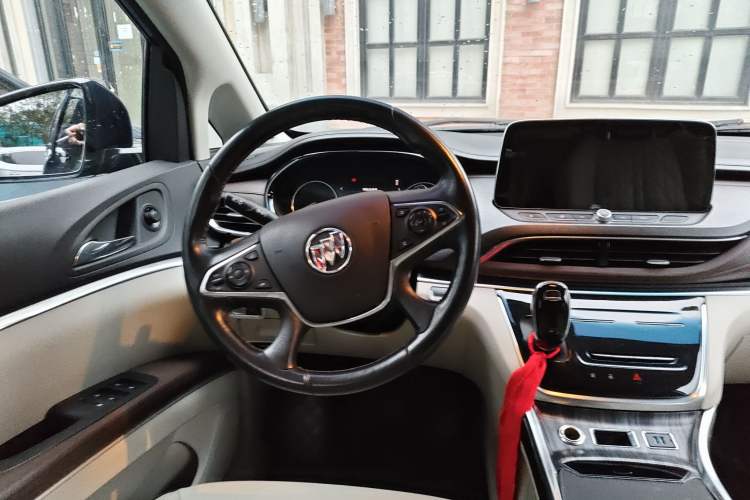 Used Buick GL8 2023 Land Executive Class 652T Luxury Model
