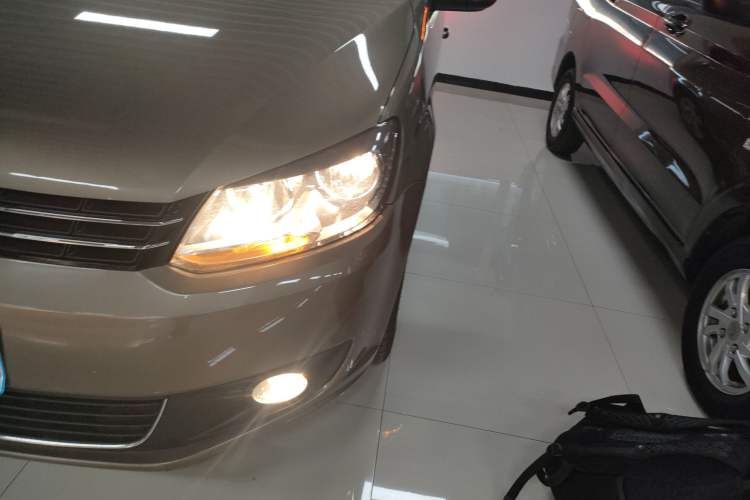 Used Volkswagen Touran 2015 1.4T DSG Comfort Edition 5 Seats